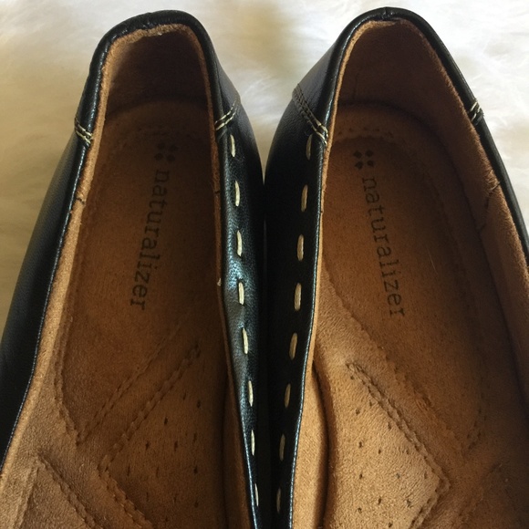 🌺 Naturalizer Back Leather Mini Wedge Flats 7.5 M - Picture 3 of 12